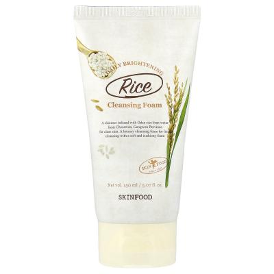 SKINFOOD, رغوة منظفة لتفتيح البشرة يوميًا من الأرز، 5.07 أونصة سائلة (150 مل)